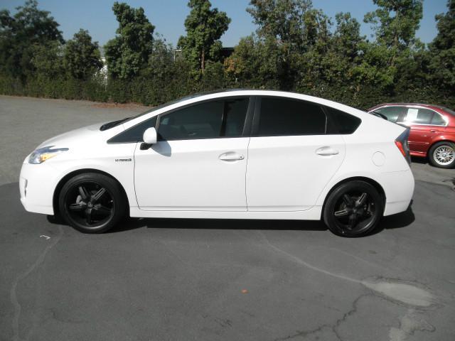 Toyota Prius 2010 photo 3