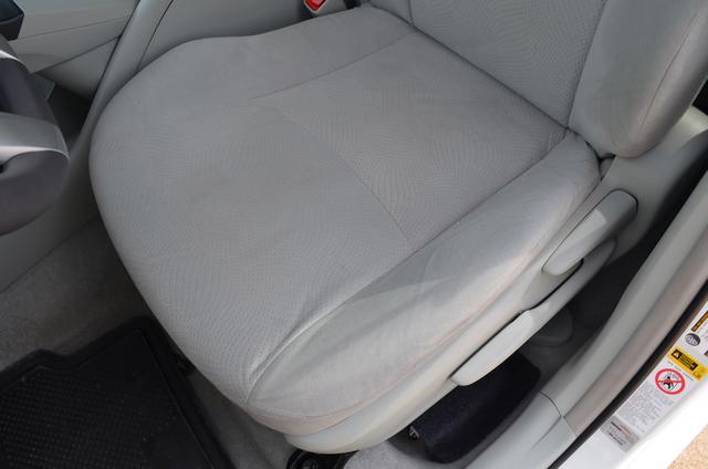 Toyota Prius 2010 photo 12