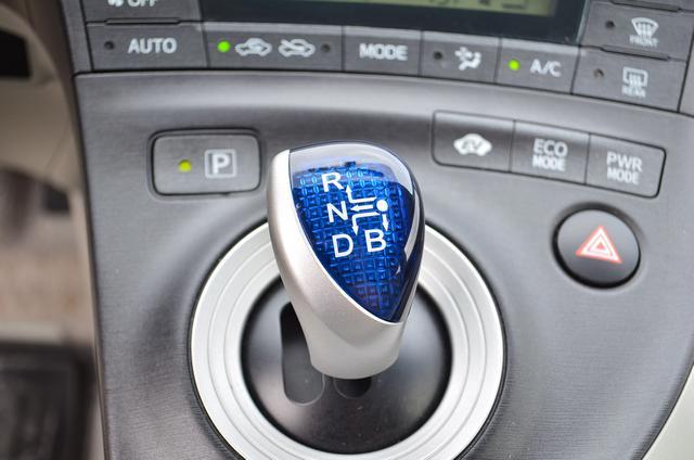 Toyota Prius 2010 photo 14