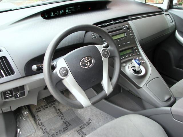 Toyota Prius 2010 photo 23