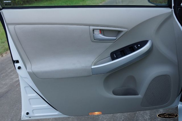 Toyota Prius 2010 photo 3