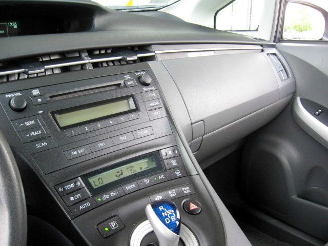 Toyota Prius 2010 photo 1