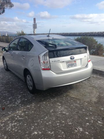 Toyota Prius 2010 photo 2