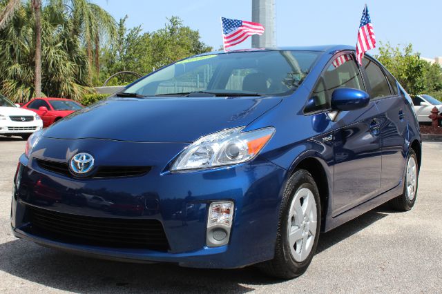 Toyota Prius 4dr Sdn 2.4L FWD Hatchback