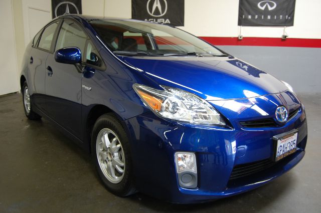 Toyota Prius 2010 photo 2