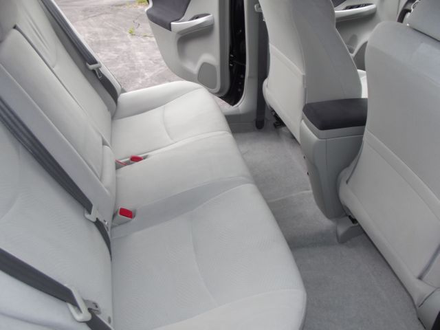 Toyota Prius 2010 photo 10