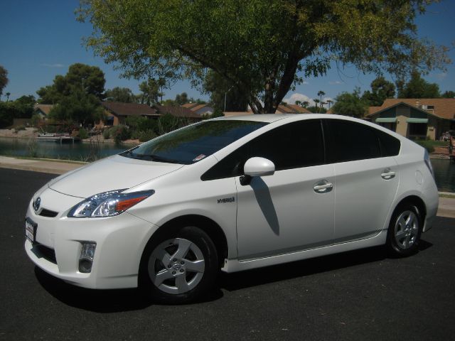 Toyota Prius 4dr Sdn 2.4L FWD Hatchback