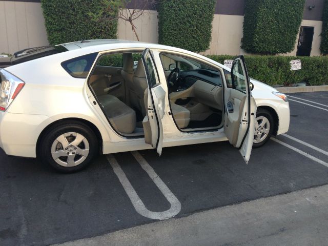 Toyota Prius 2010 photo 1