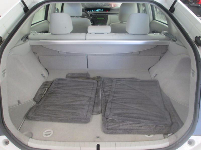 Toyota Prius 2010 photo 2