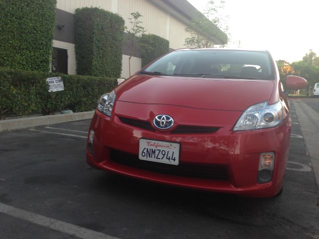 Toyota Prius 4dr Sdn 2.4L FWD Hatchback