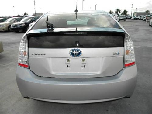 Toyota Prius 2010 photo 2