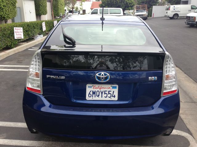 Toyota Prius 2010 photo 1