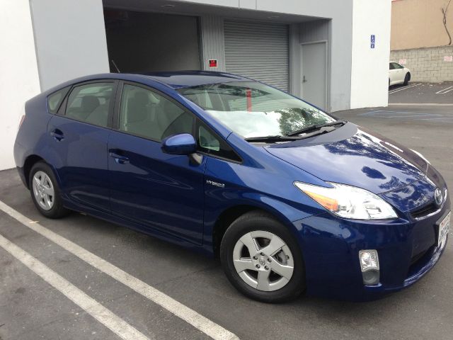 Toyota Prius 2010 photo 2