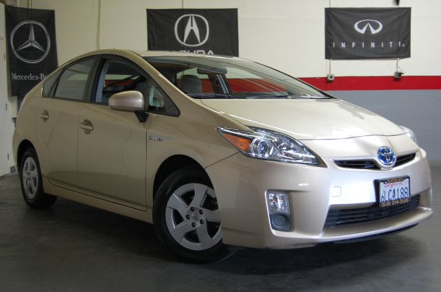 Toyota Prius 2010 photo 2