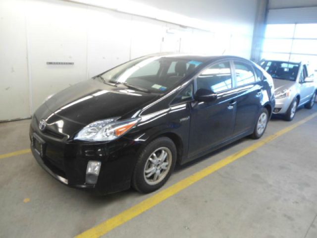 Toyota Prius 4dr Sdn 2.4L FWD Hatchback