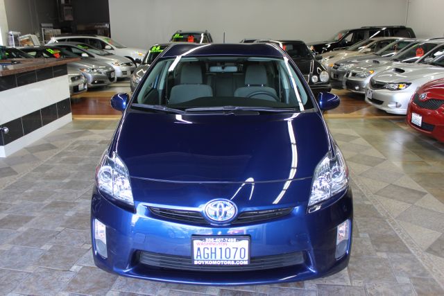 Toyota Prius 2010 photo 2