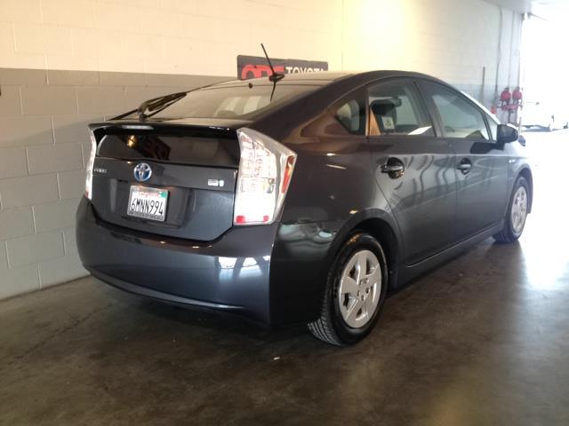 Toyota Prius 2WD 4dr SE SUV Hatchback