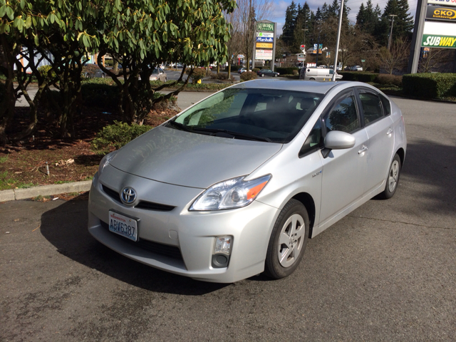 Toyota Prius 2010 photo 2
