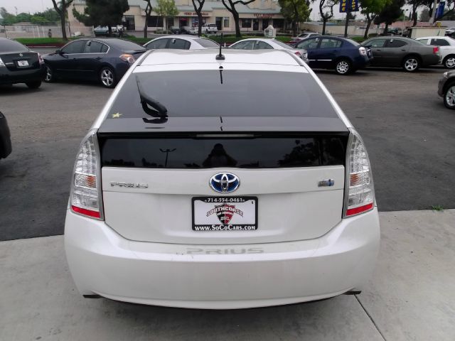 Toyota Prius 2010 photo 1