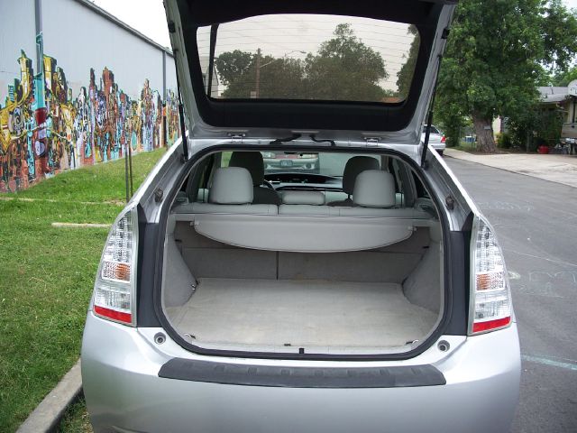 Toyota Prius 2010 photo 14