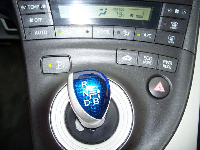 Toyota Prius 2010 photo 6