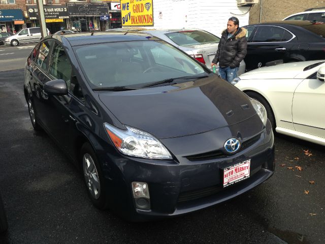 Toyota Prius 4dr Sdn 2.4L FWD Hatchback
