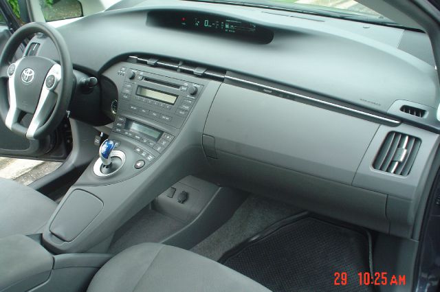 Toyota Prius 2010 photo 28