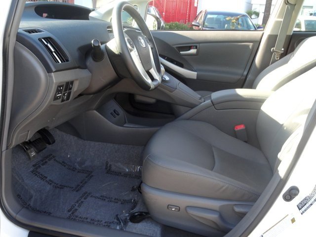 Toyota Prius 2011 photo 2