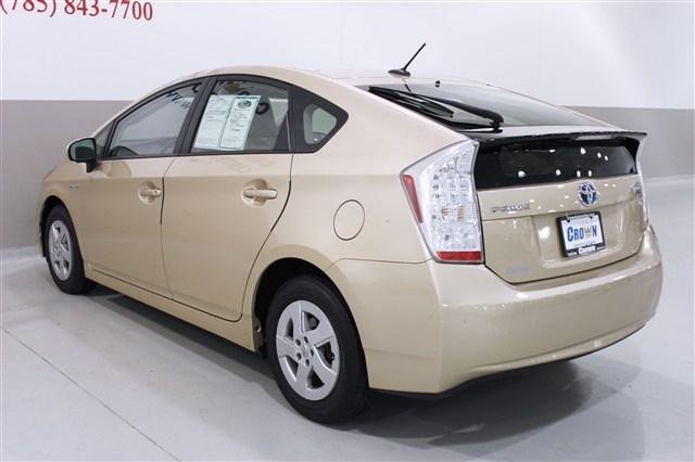 Toyota Prius 2011 photo 5