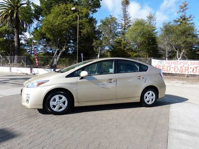 Toyota Prius 2011 photo 3