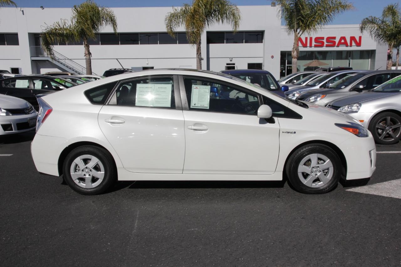 Toyota Prius 2011 photo 1