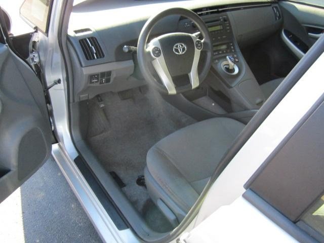 Toyota Prius 2011 photo 5