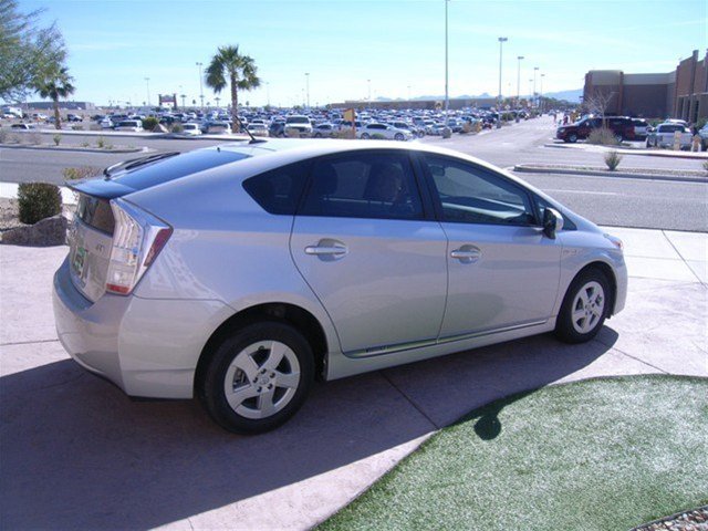 Toyota Prius 2011 photo 3
