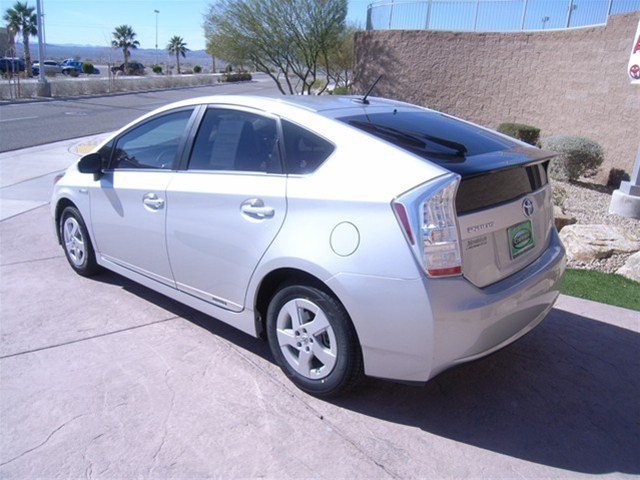 Toyota Prius 2011 photo 5