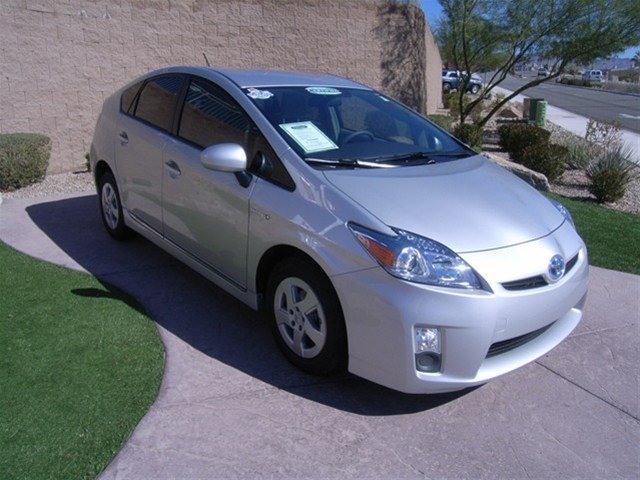 Toyota Prius 2011 photo 2