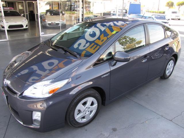 Toyota Prius 2011 photo 2