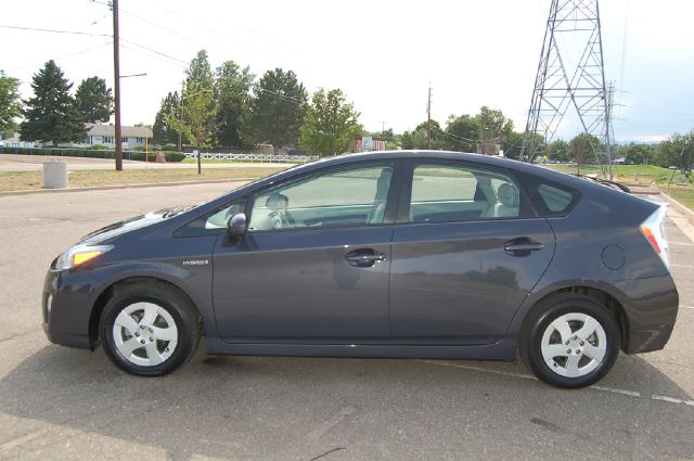 Toyota Prius 2011 photo 2