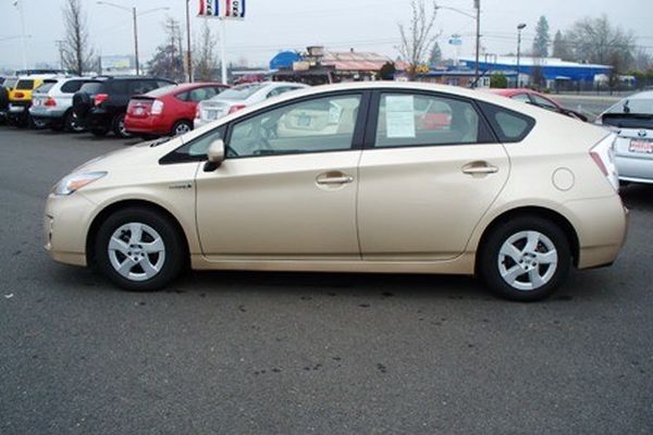 Toyota Prius 2011 photo 1