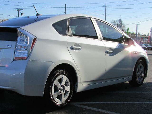 Toyota Prius 2011 photo 1