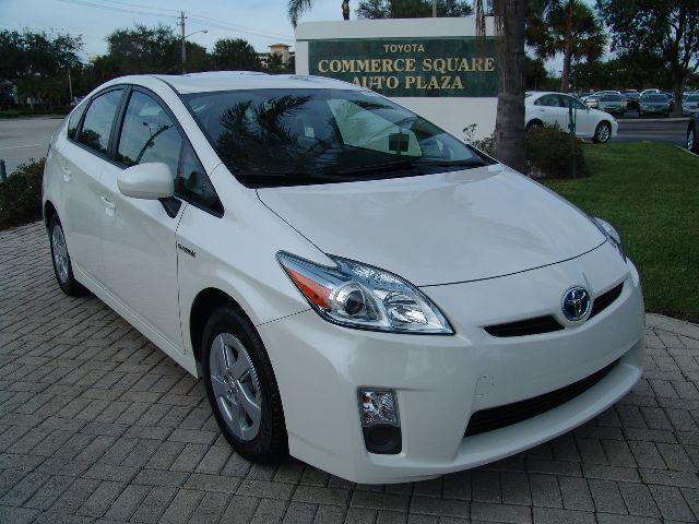 Toyota Prius 2011 photo 1