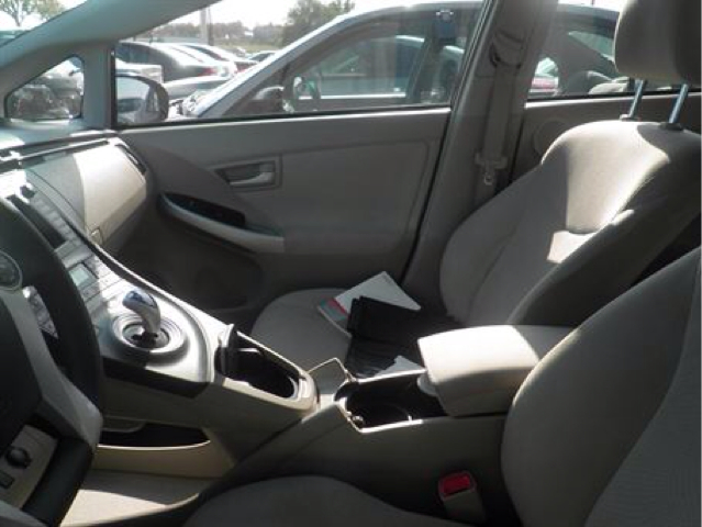 Toyota Prius 2011 photo 1