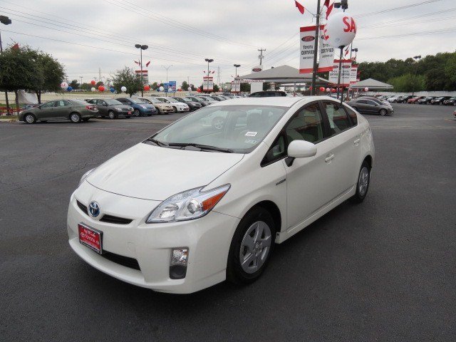 Toyota Prius 2011 photo 2