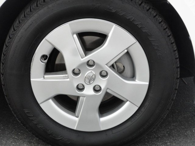 Toyota Prius 2011 photo 2