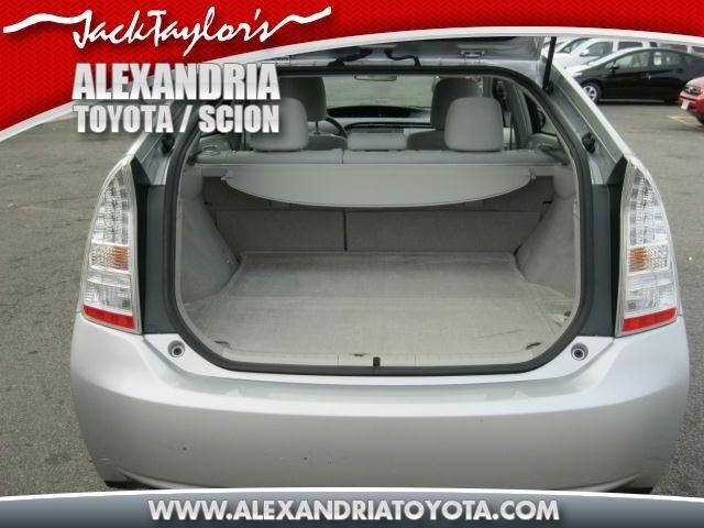 Toyota Prius 2011 photo 4