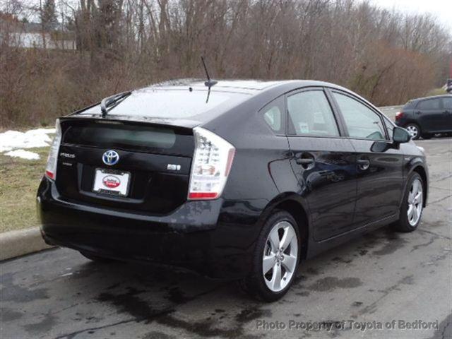 Toyota Prius 2011 photo 2