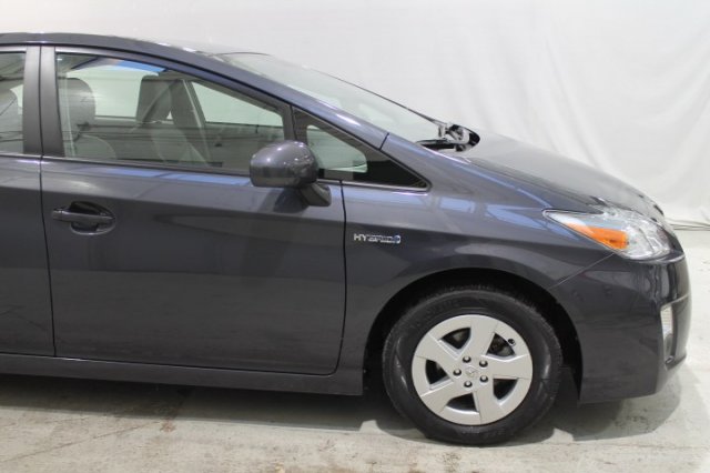 Toyota Prius 2011 photo 2