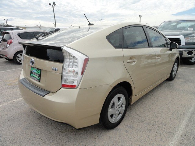 Toyota Prius 2011 photo 2