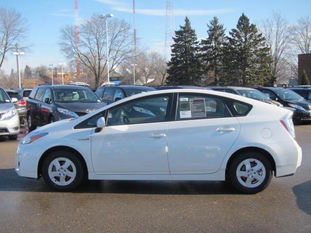 Toyota Prius 2011 photo 2