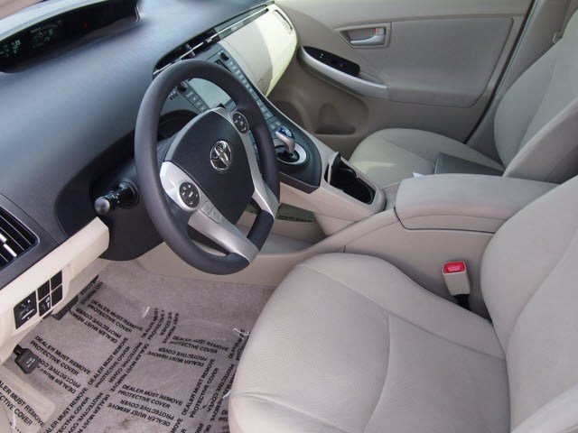 Toyota Prius 2011 photo 5