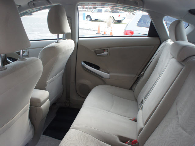 Toyota Prius 2011 photo 5
